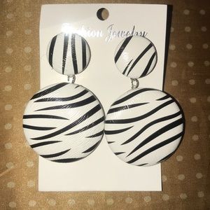 Zebra 🦓 print earrings.